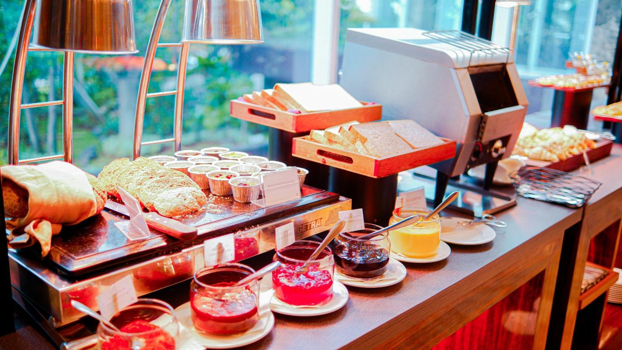 Hotel Grand Orchardz Kemayoran 4*